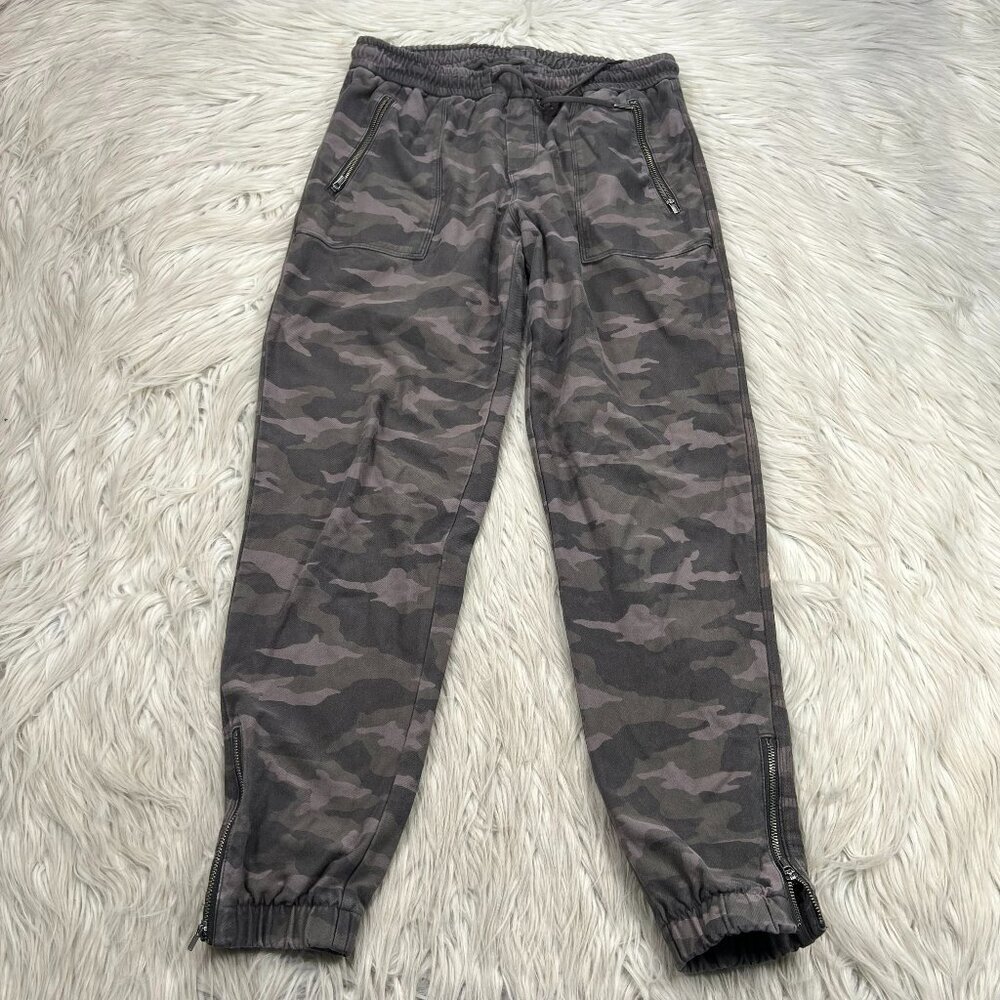 Athleta Farallon Women's Camo Jogger Pants